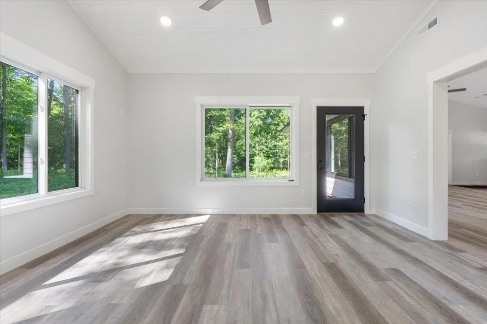 1622 Maplewood Ridge Road East Gull Lake, MN 56401