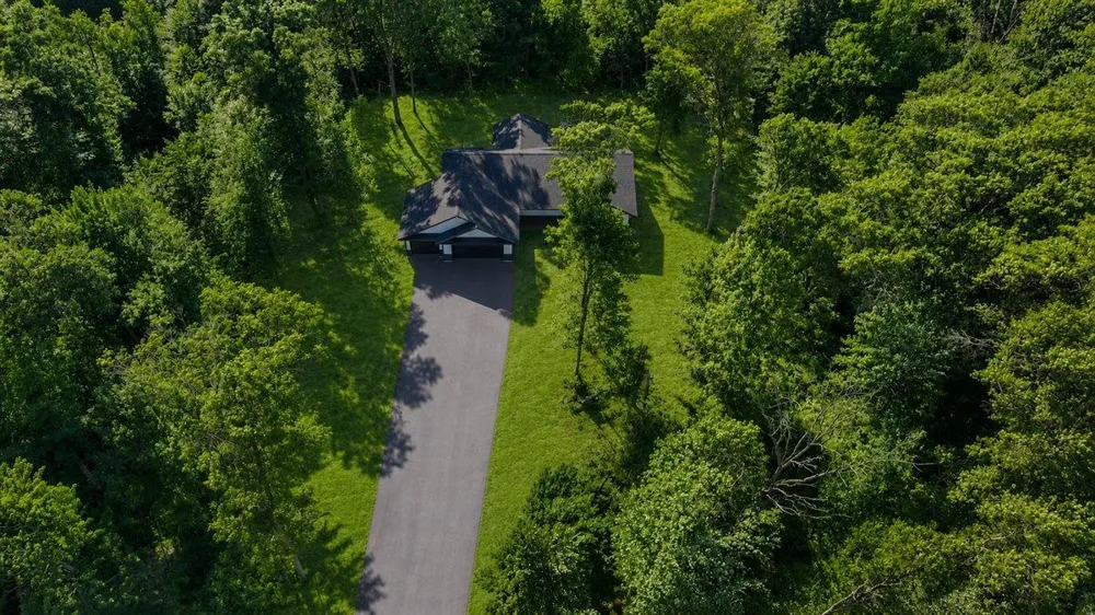 1622 Maplewood Ridge Road East Gull Lake, MN 56401