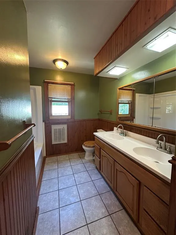 E910 Cedar Road Eau Claire, WI 54701