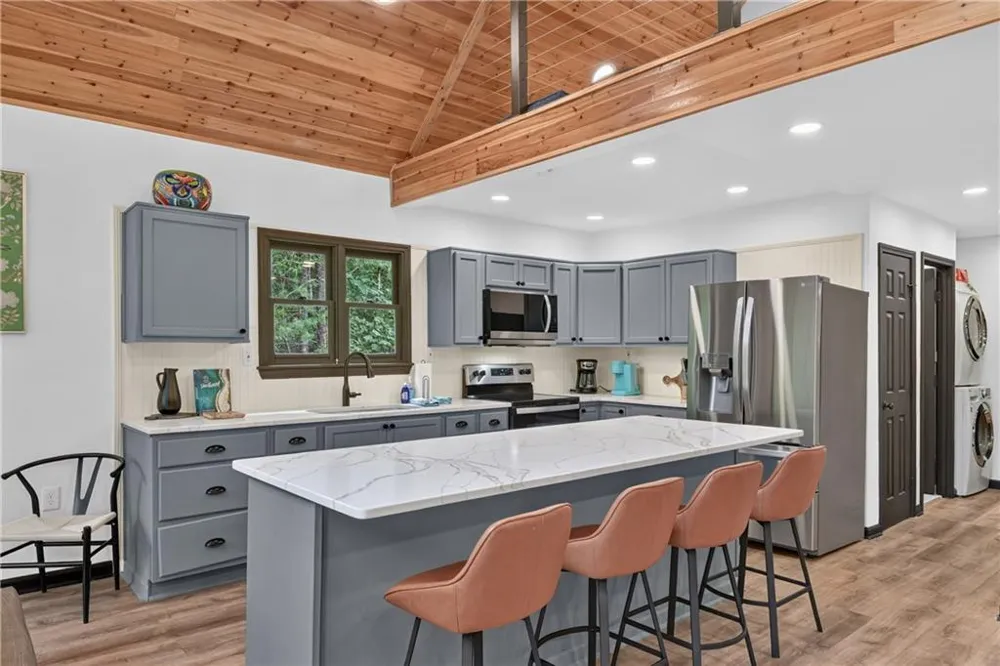2 Watson Gap Road Mineral Bluff, GA 30559