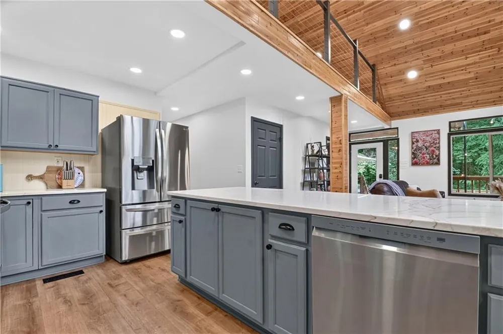 2 Watson Gap Road Mineral Bluff, GA 30559