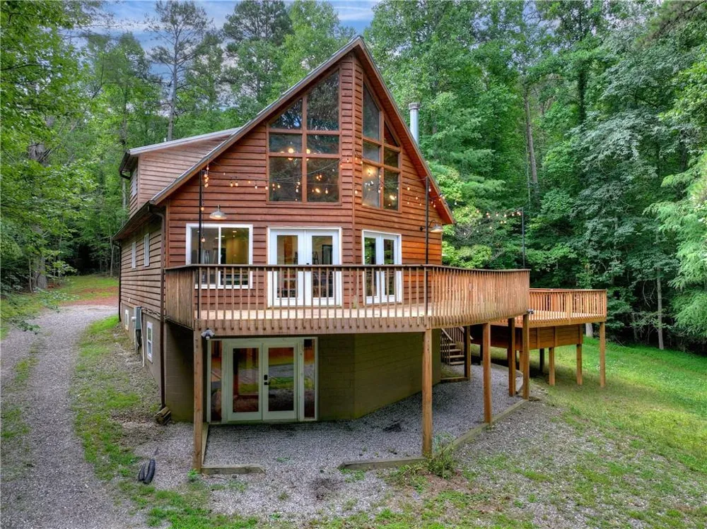 2 Watson Gap Road Mineral Bluff, GA 30559