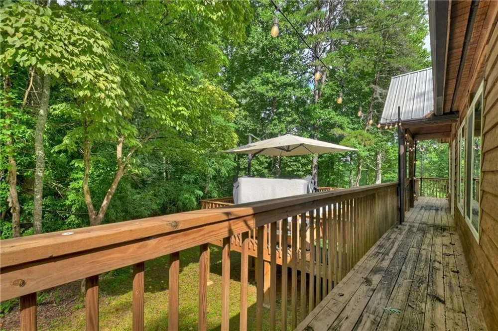 2 Watson Gap Road Mineral Bluff, GA 30559
