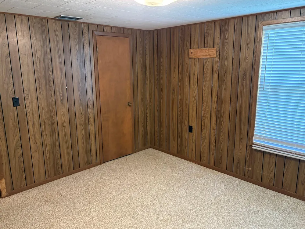 1466 Cr 253 Weimar, TX 78962