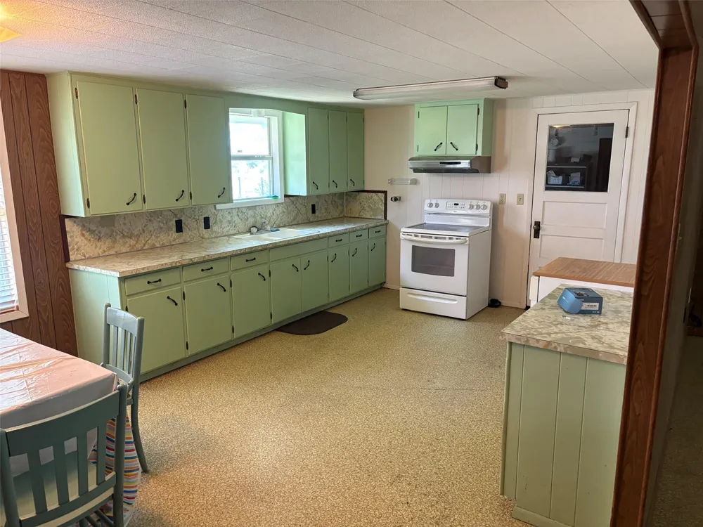1466 Cr 253 Weimar, TX 78962