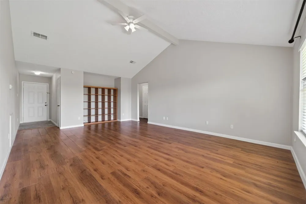 9906 Rocky Hollow Road La Porte, TX 77571