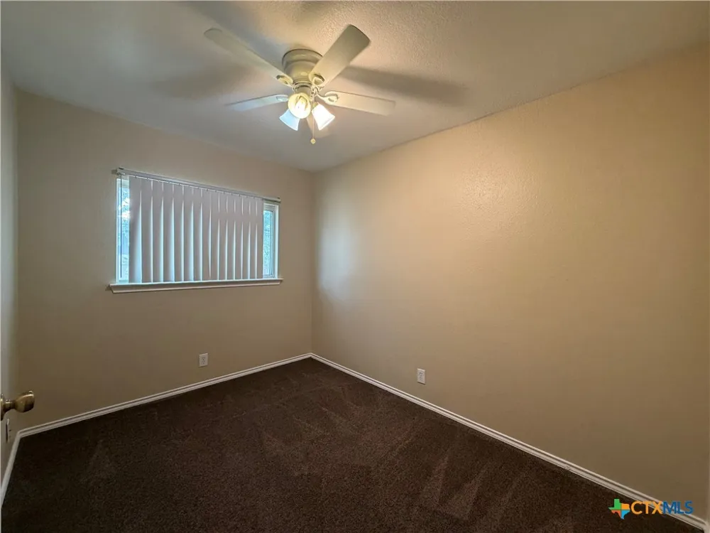 3406 Sante Fe Trail Seguin, TX 78155