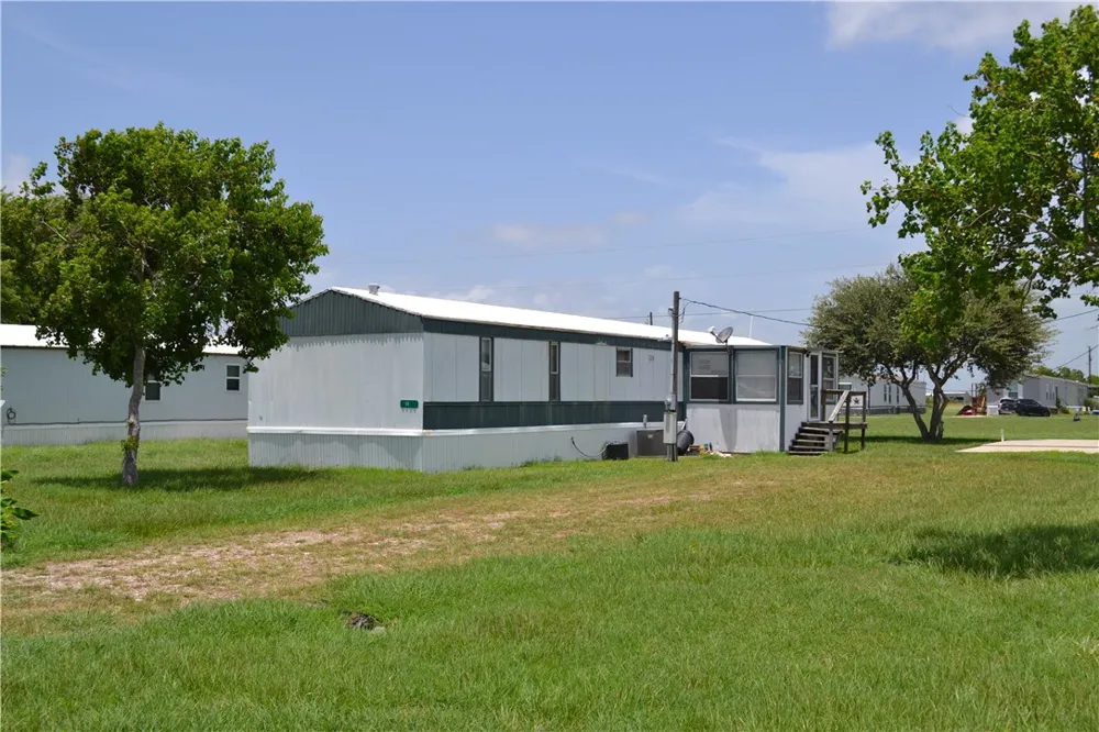 98 Catfish Drive Palacios, TX 77465