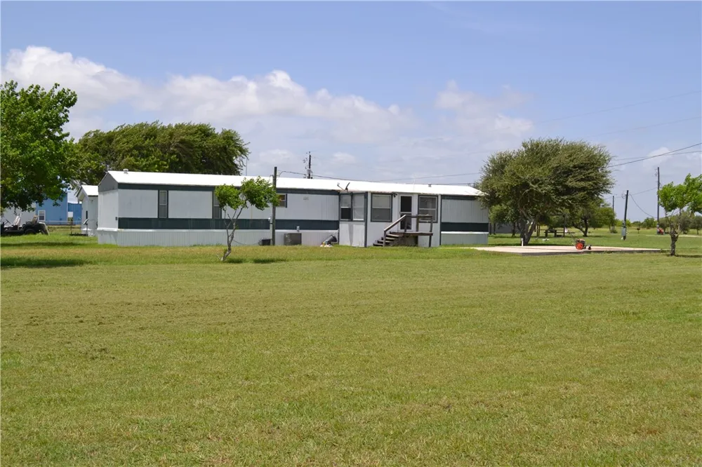 98 Catfish Drive Palacios, TX 77465
