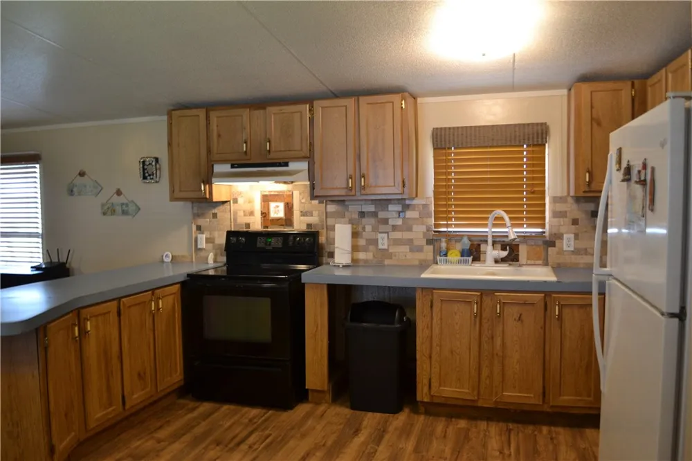 98 Catfish Drive Palacios, TX 77465