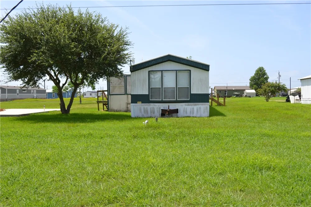 98 Catfish Drive Palacios, TX 77465
