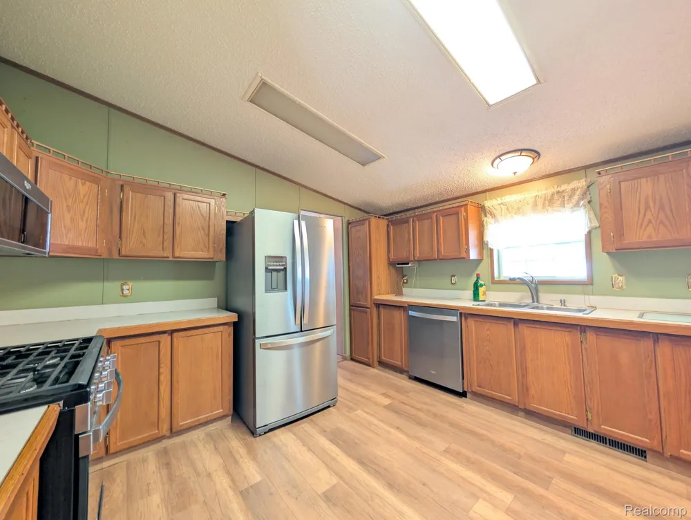 4024 E 54th Street Mt Morris City, MI 48458