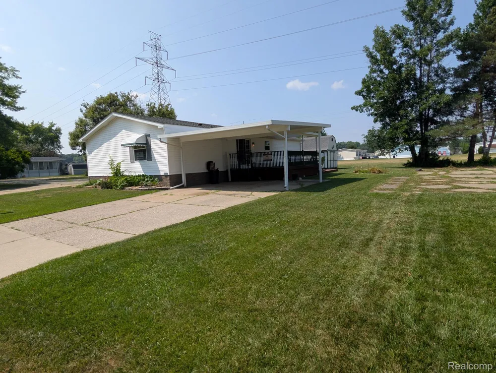 4024 E 54th Street Mt Morris City, MI 48458