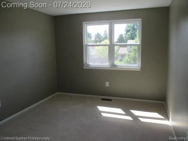 5726 MARBLE DRIVE Troy City, MI 48085