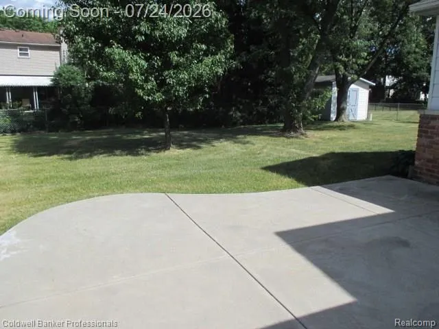 5726 MARBLE DRIVE Troy City, MI 48085