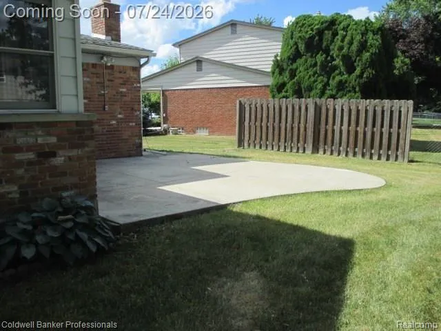 5726 MARBLE DRIVE Troy City, MI 48085