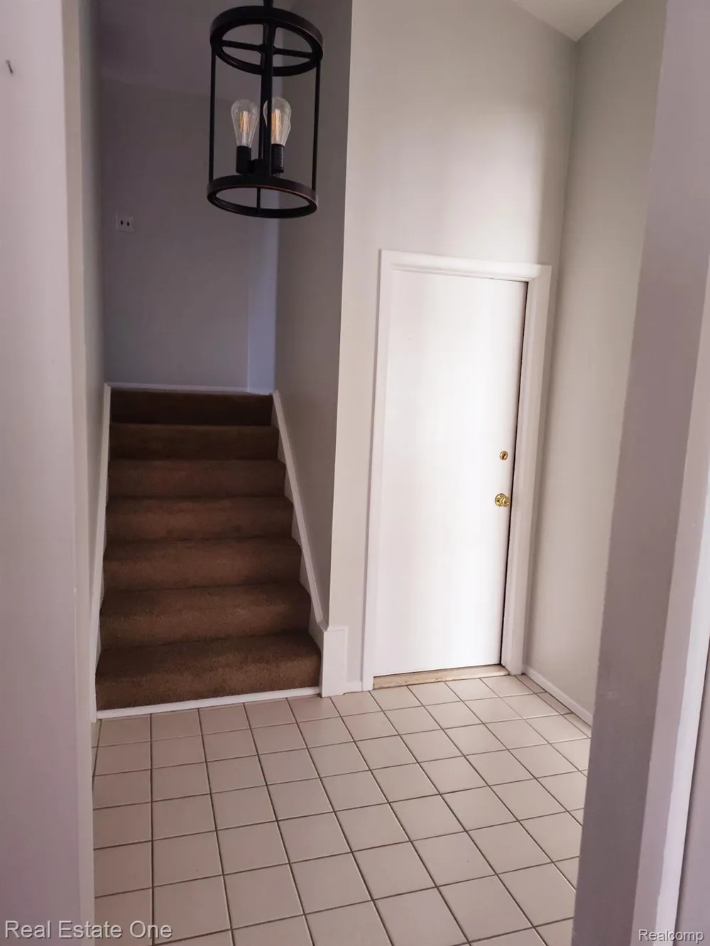 4243 FROSTWOOD COURT Troy City, MI 48098