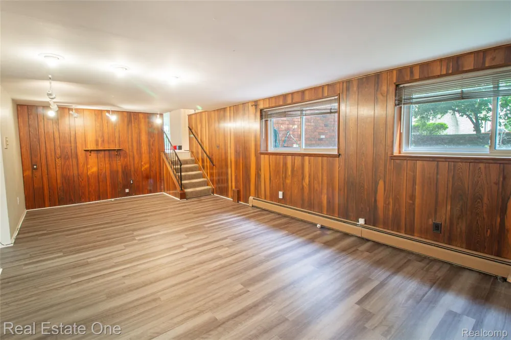 4243 FROSTWOOD COURT Troy City, MI 48098