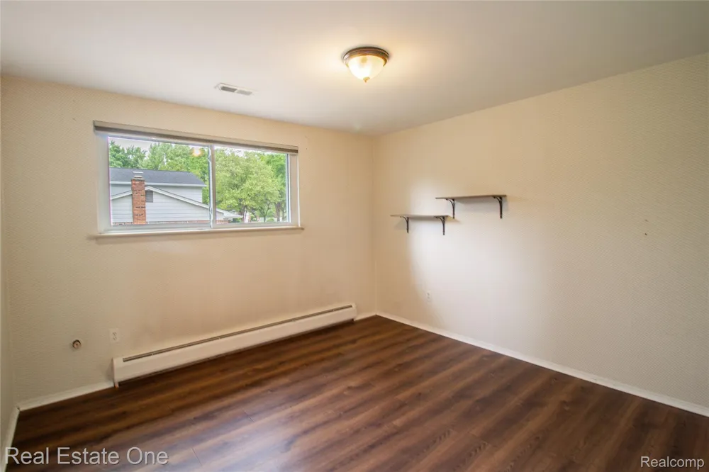 4243 FROSTWOOD COURT Troy City, MI 48098