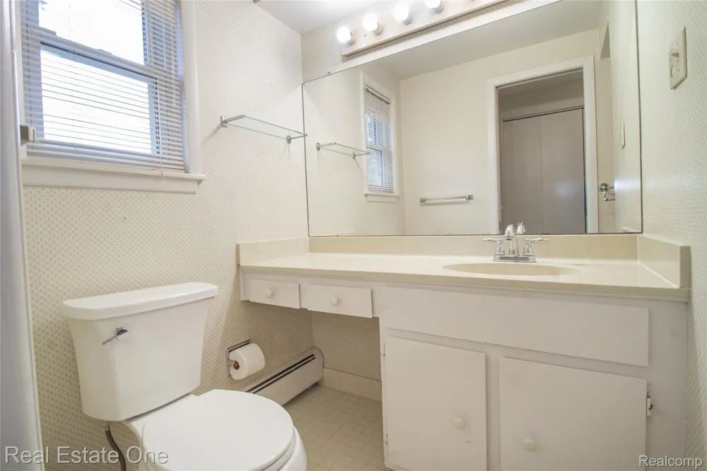 4243 FROSTWOOD COURT Troy City, MI 48098