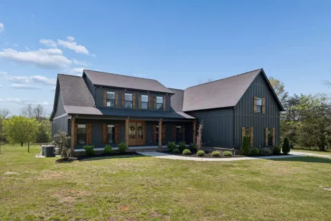 9640 Lascassas Pike