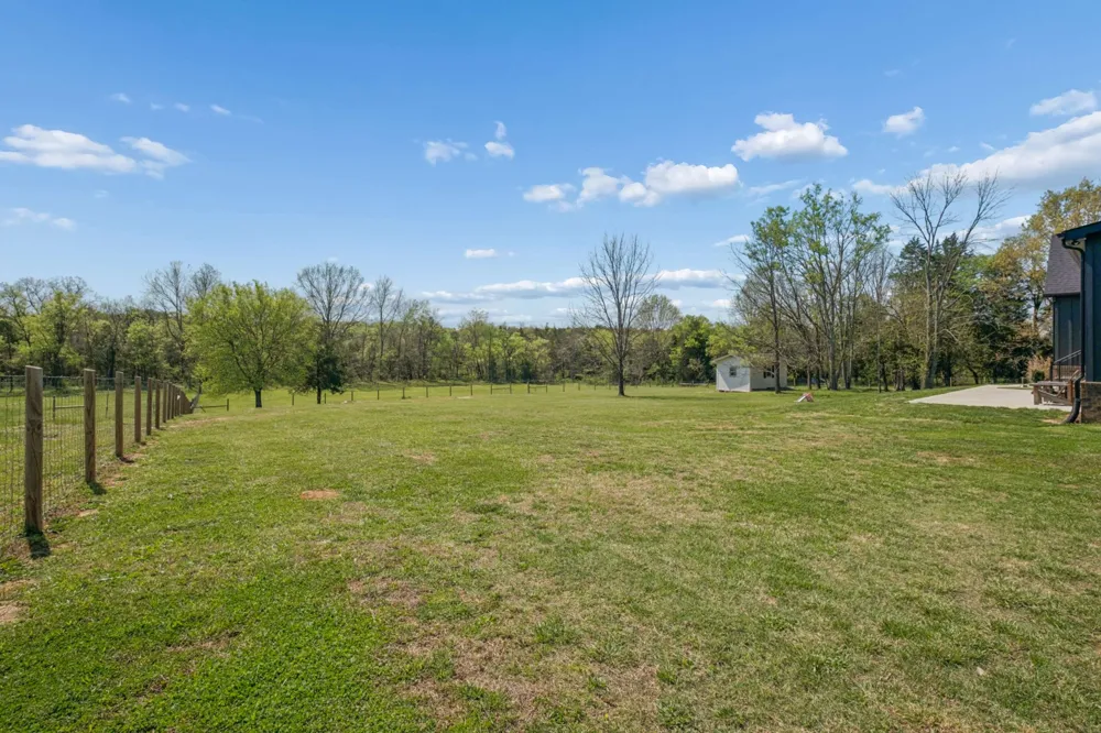 9640 Lascassas Pike Lascassas, TN 37085