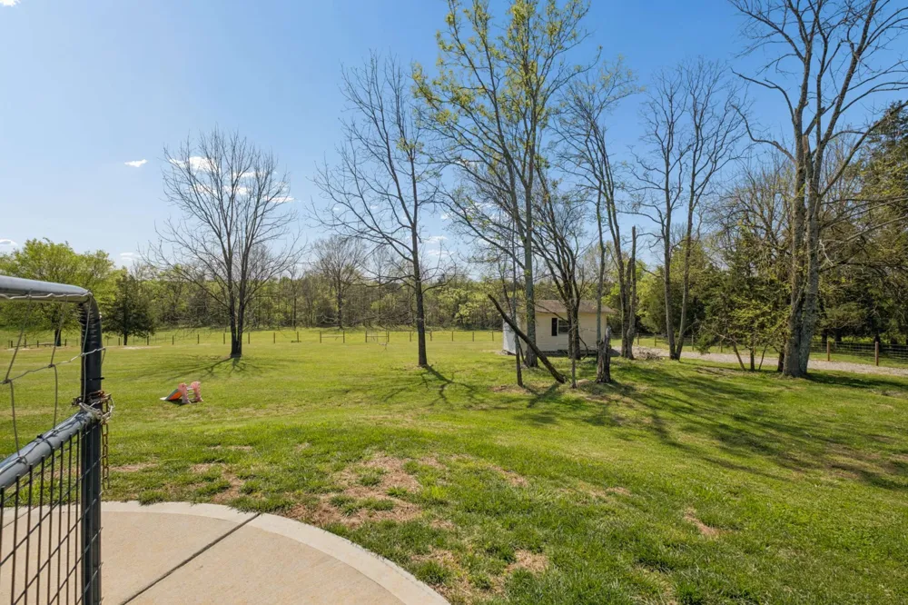 9640 Lascassas Pike Lascassas, TN 37085