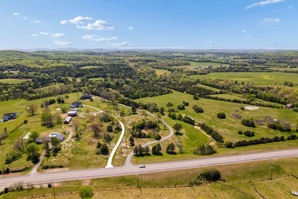 9640 Lascassas Pike Lascassas, TN 37085