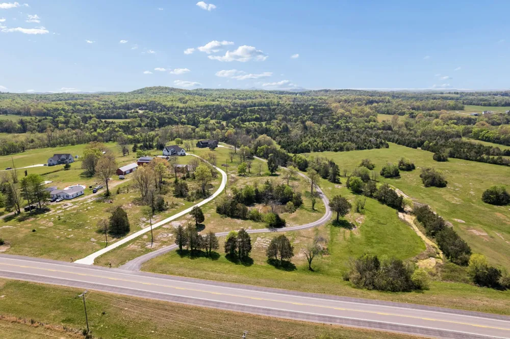 9640 Lascassas Pike Lascassas, TN 37085
