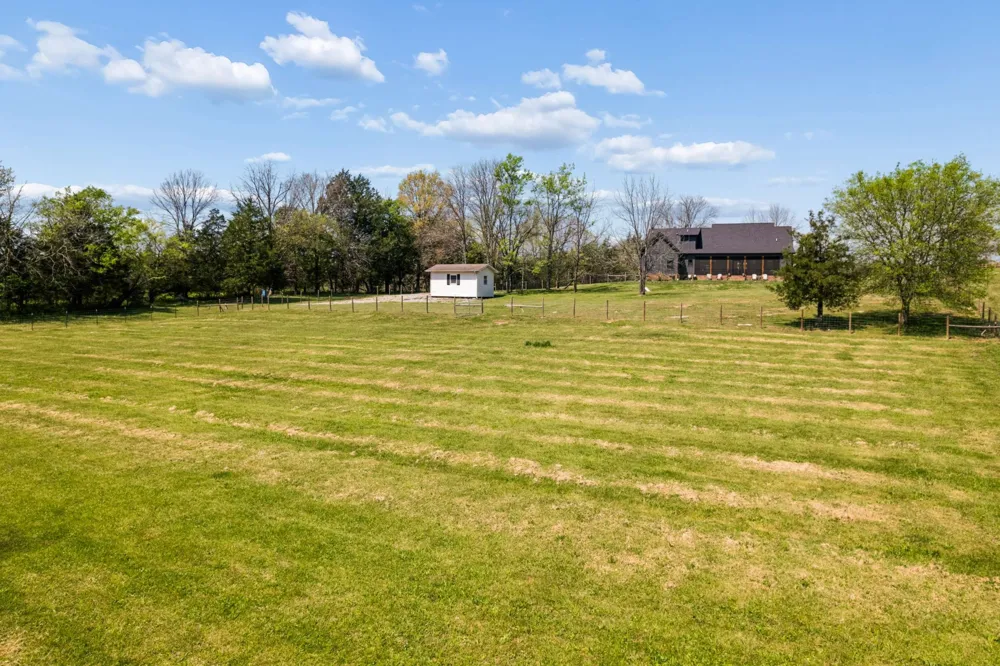 9640 Lascassas Pike Lascassas, TN 37085