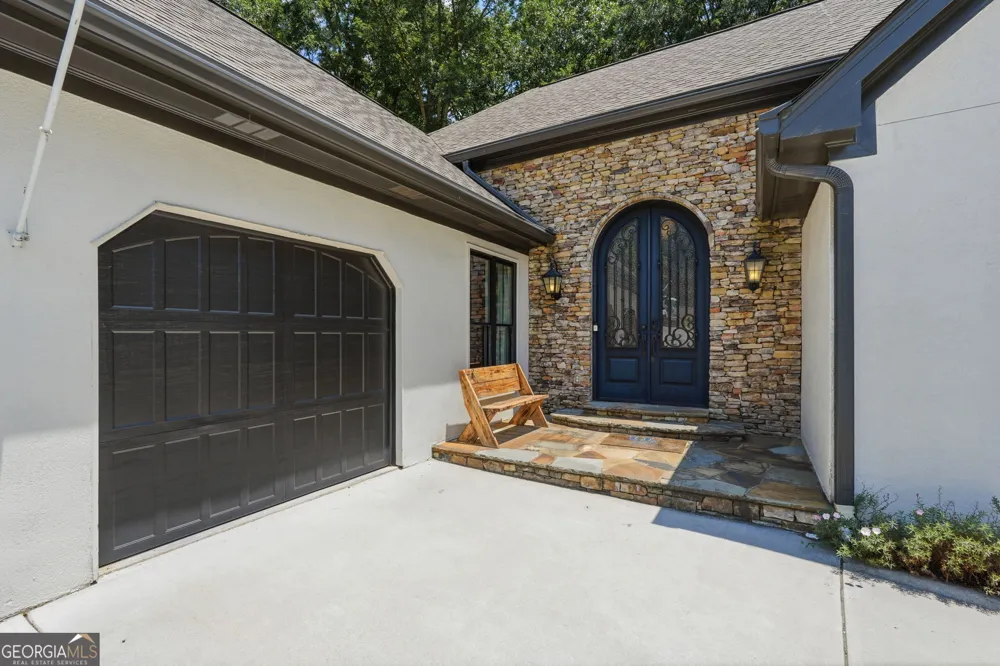 3325 Sweetwater DR Cumming, GA 30041