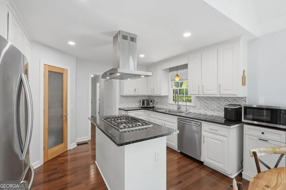 3325 Sweetwater DR Cumming, GA 30041