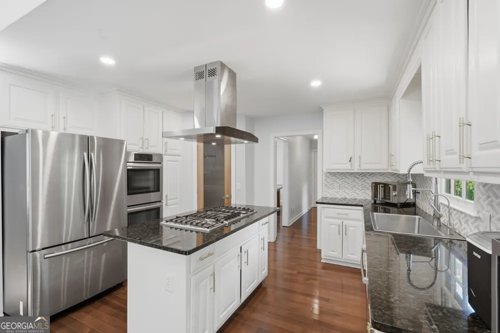 3325 Sweetwater DR Cumming, GA 30041