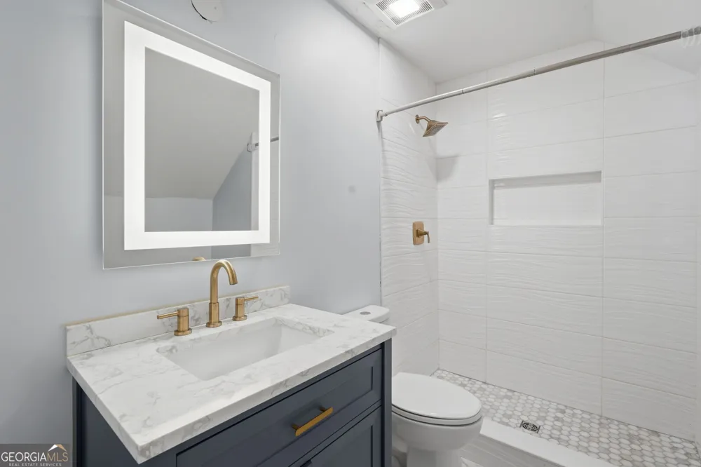 3325 Sweetwater DR Cumming, GA 30041