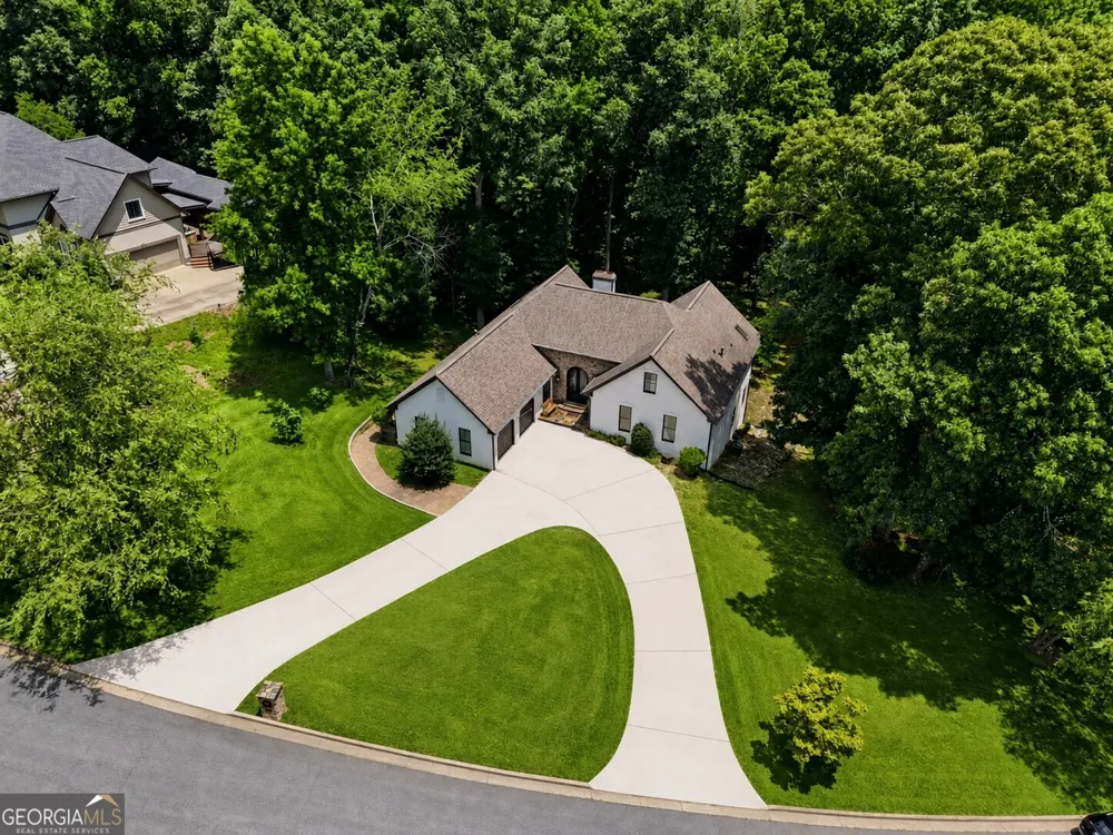 3325 Sweetwater DR Cumming, GA 30041