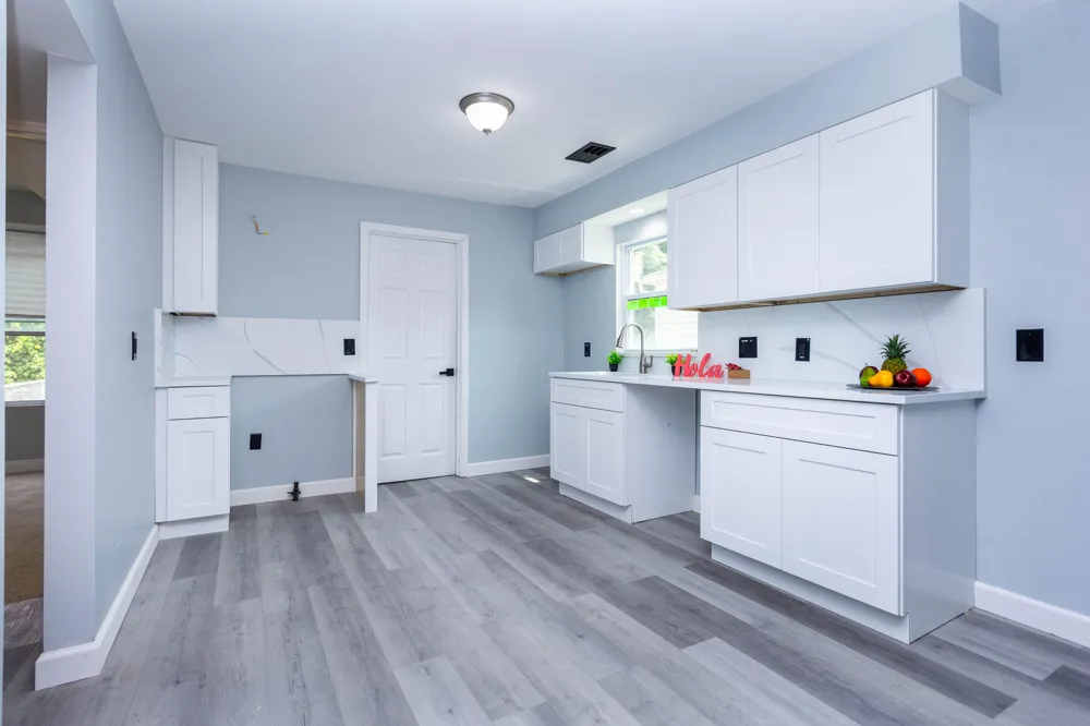 22714 Heussner Avenue Warren, MI 48089