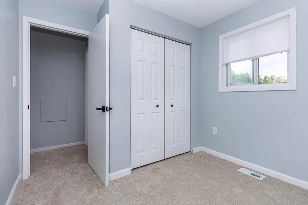 22714 Heussner Avenue Warren, MI 48089