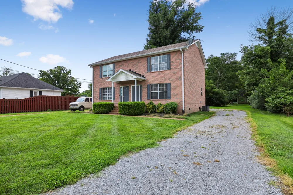 132 N Tarver Ave #B Lebanon, TN 37087