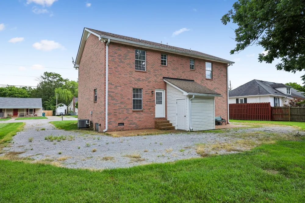 132 N Tarver Ave #B Lebanon, TN 37087
