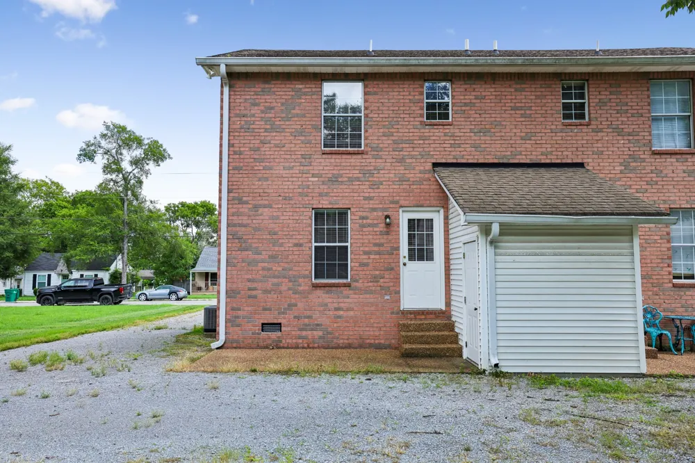 132 N Tarver Ave #B Lebanon, TN 37087