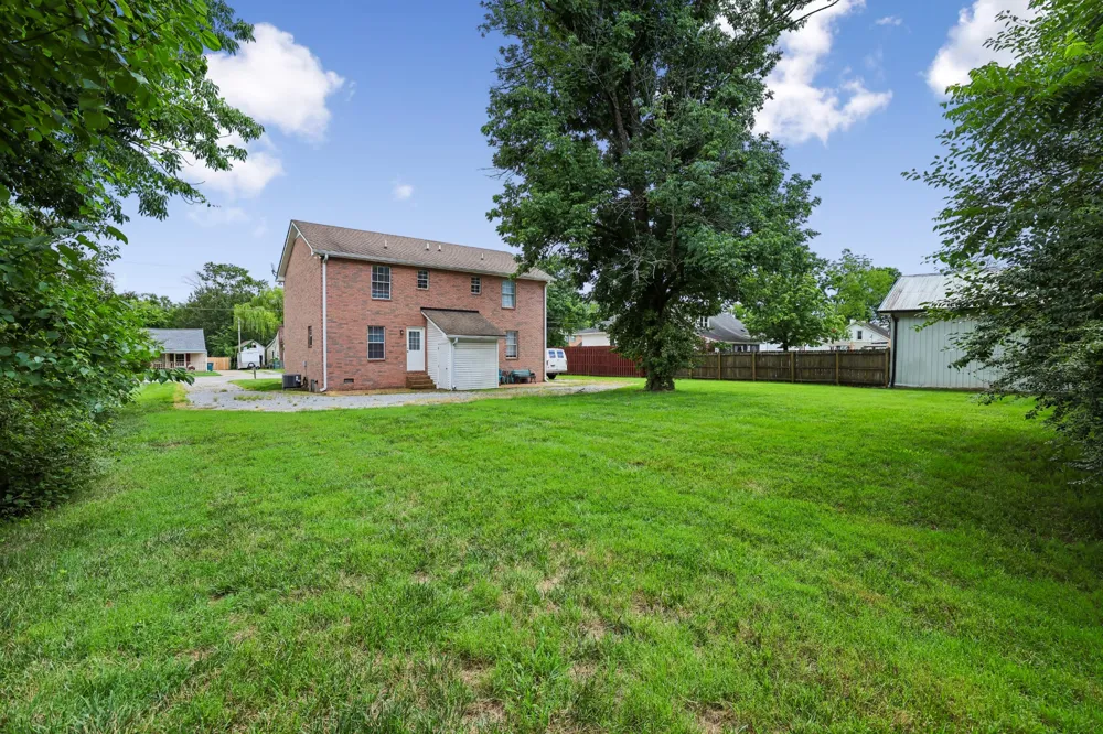132 N Tarver Ave #B Lebanon, TN 37087