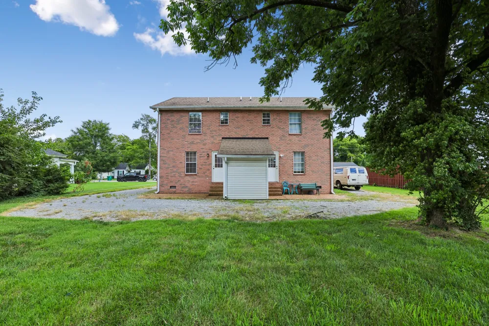 132 N Tarver Ave #B Lebanon, TN 37087