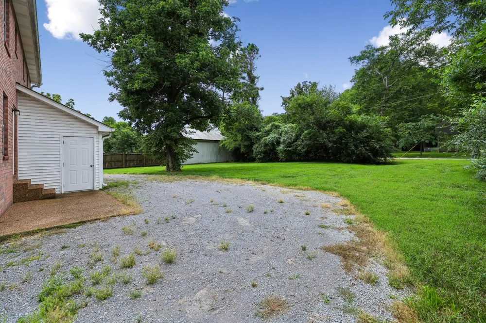 132 N Tarver Ave #B Lebanon, TN 37087