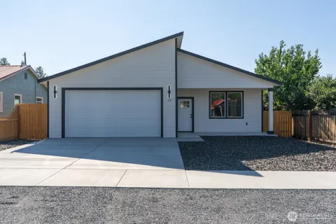 39 Birch Street SW