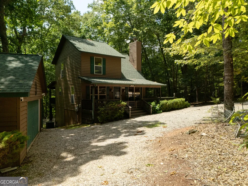 805 Tomahawk TRL Blairsville, GA 30512