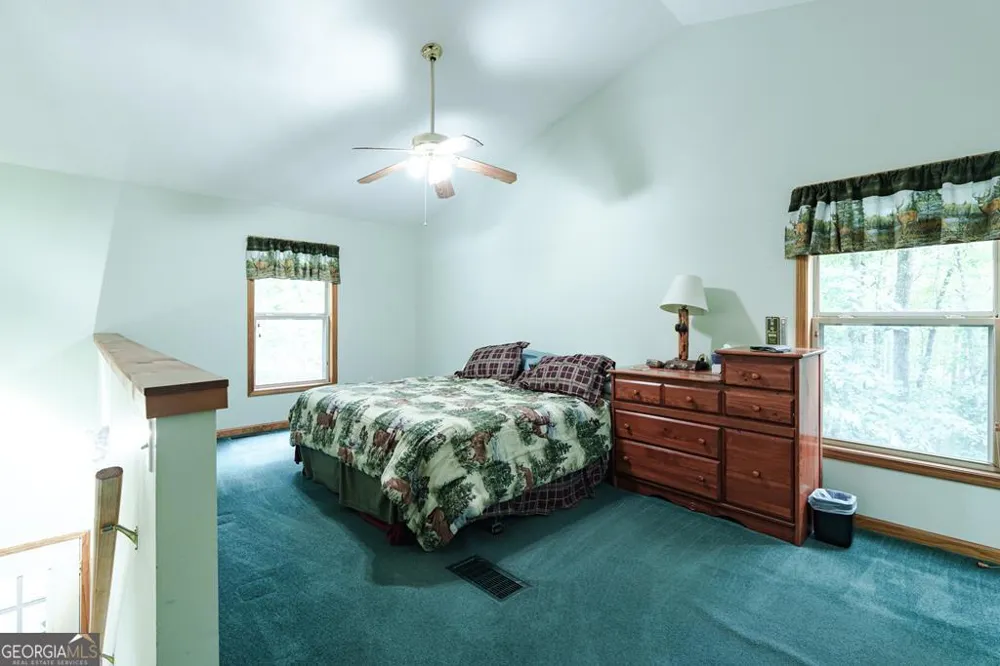 805 Tomahawk TRL Blairsville, GA 30512