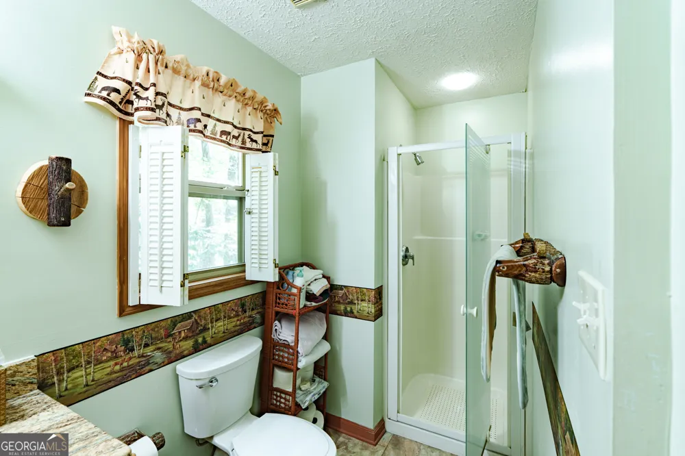 805 Tomahawk TRL Blairsville, GA 30512