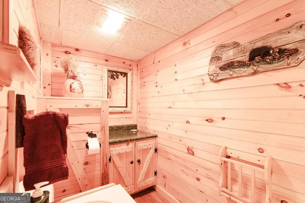 805 Tomahawk TRL Blairsville, GA 30512