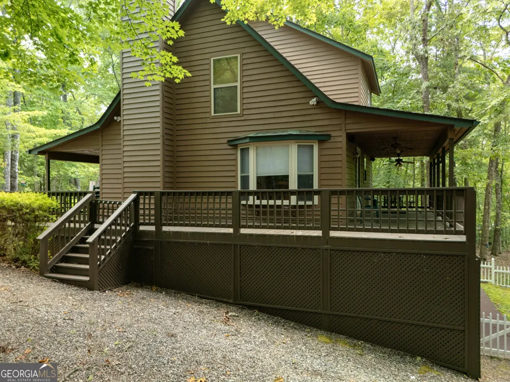 805 Tomahawk TRL Blairsville, GA 30512