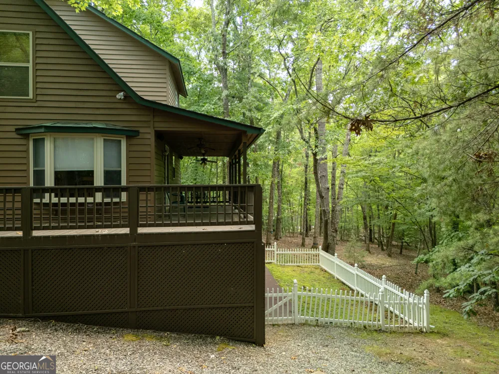 805 Tomahawk TRL Blairsville, GA 30512